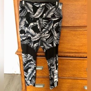 PINK ultimate leggings